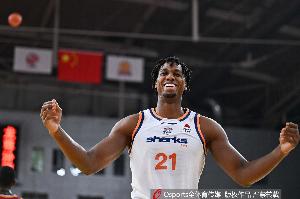 京媒：不知道上海会否给离队的功臣白边、洛夫顿、弗格送去戒指